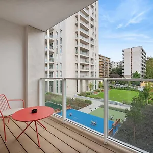 Apartamento Limehome Via Stresa Milão